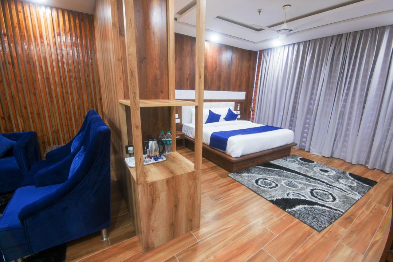 Shivaay Morex- A Vegetarian Hotel ダラムシャーラー エクステリア 写真